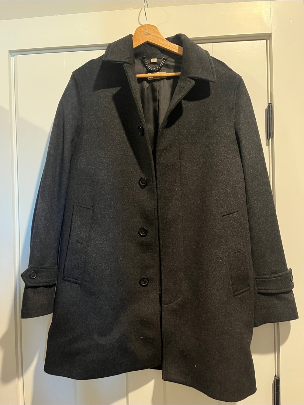Burberry men’s Black Wool Blend Single-Breasted Coat